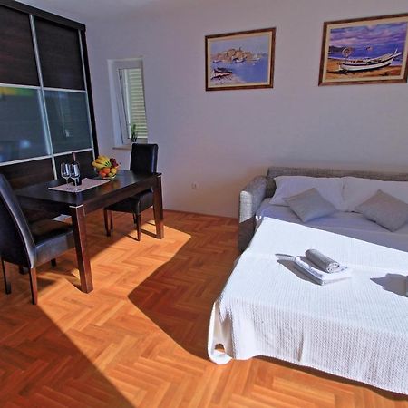 Studio Apartman Luka Senj  Exteriör bild
