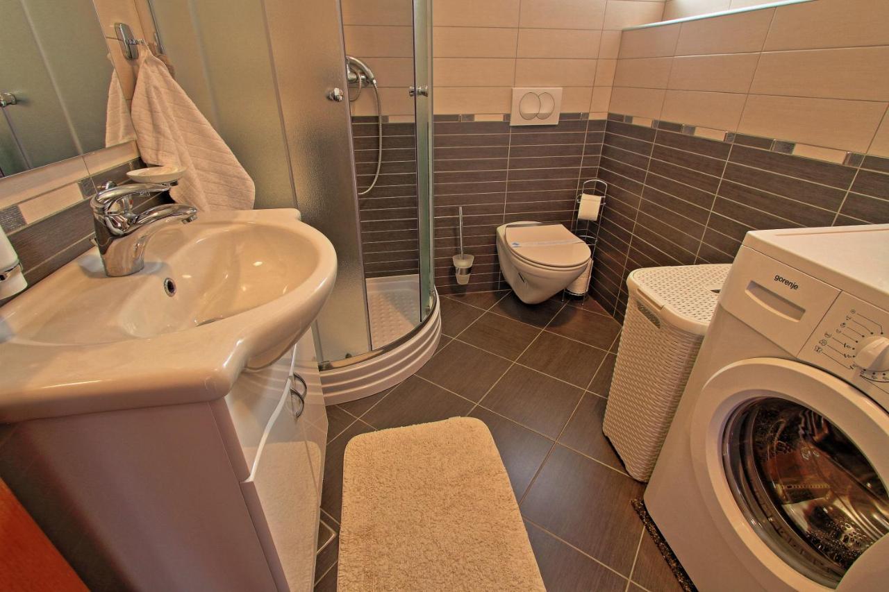 Studio Apartman Luka Senj  Exteriör bild